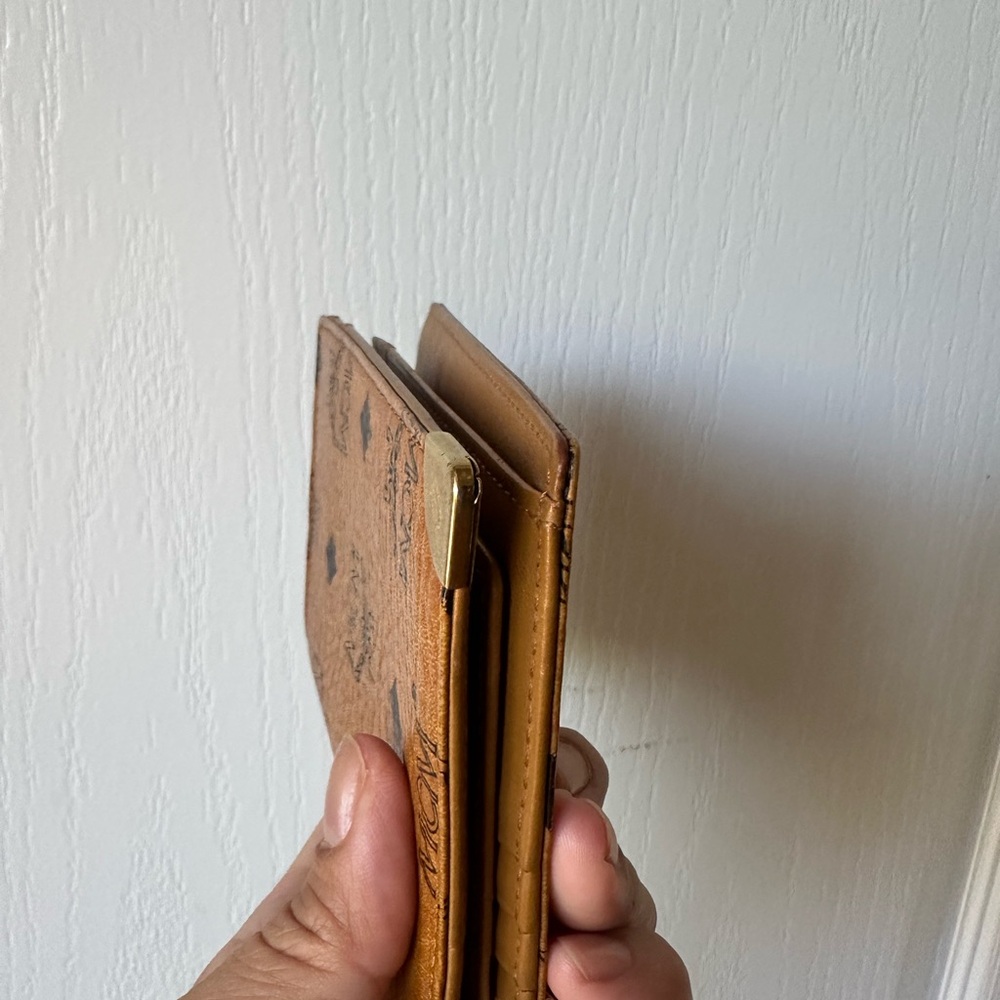 ๐๐๐ Cognac Visetos mens wallet - 100% authentic - Picture 9 of 13